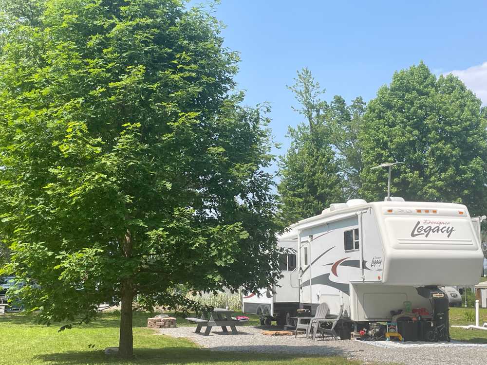 Old Bates Campground, Sesser, Illinois - Photo 2