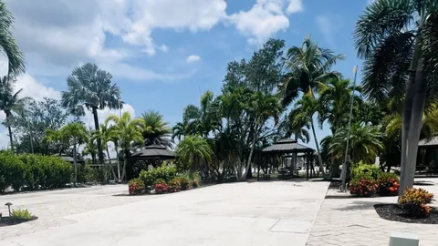 Luxury Lakefront Plus — image 2 of 49