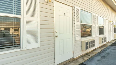 Motel Room — image 1 of 5