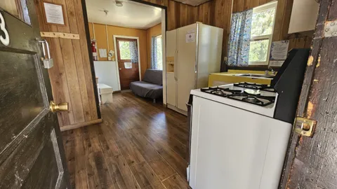 Cabin 23 (Sleeps 9) — image 15 of 15