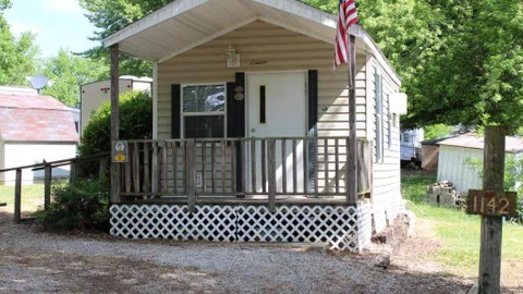 Yogi Bear ™  Comfort Cabin — image 1 of 3
