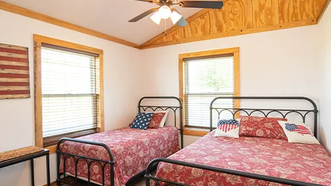 Three Bears Cottage — image 2 of 9