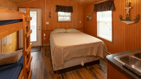Cabin Rental Studio - Max 4 Guests — image 9 of 9