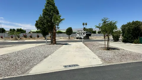 ADA B Pull-Through Gravel RV Site — image 2 of 3