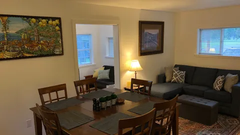 The Big Sky Villa — image 2 of 14