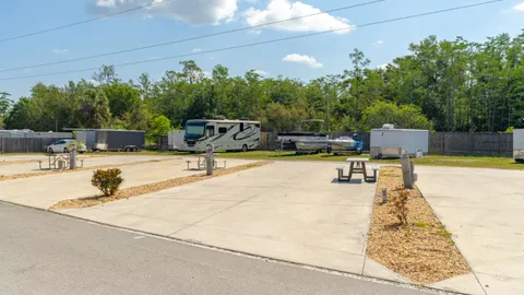 Elite Pull-Thu RV Site — image 1 of 3