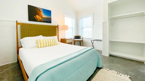 Beach Bungalow — image 2 of 14