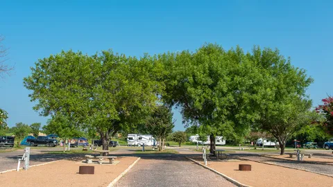 Premium Pull-Thru RV Site — image 2 of 6