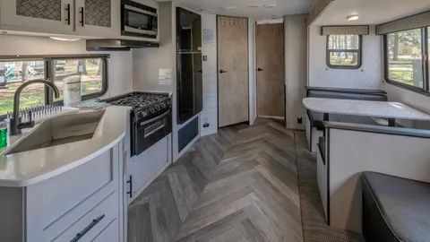 Rental RVs — image 2 of 10