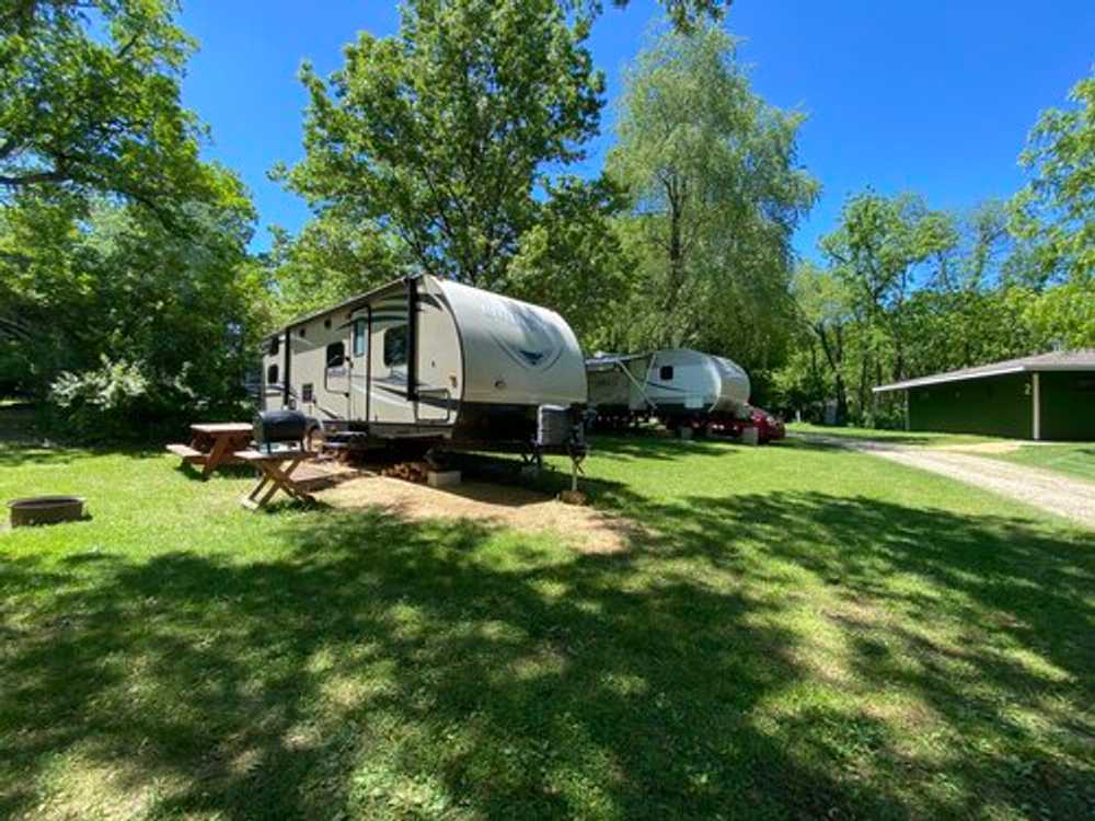 King's Camp - Photo 2
