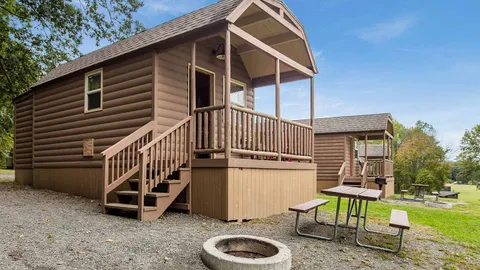 Cottage with Loft — image 1 of 6