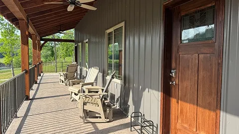 Deluxe Cabin — image 16 of 16