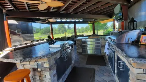 50 Amp Luxury 110 Par Loop Furnish Pergola Full Hookup RV Site — image 1 of 3