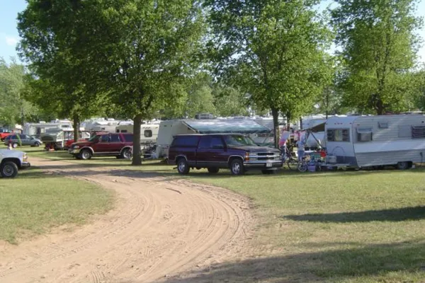 Evening Star Camping Resort – photo 1