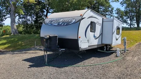 Standard Full Back-In 30/50 AMP RV Site — image 2 of 2
