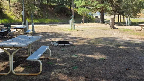 30 Amp Pull-Through RV Site — image 1 of 1