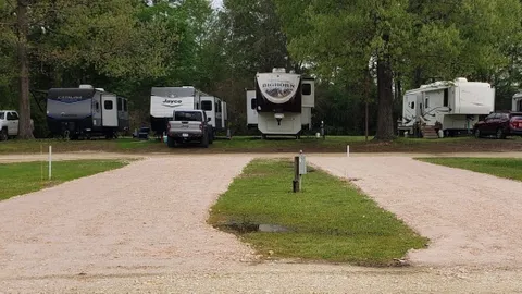 Standard Back in RV Site Full Hook up 30/50/20 Water/ Sewer — image 1 of 1