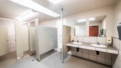Back In Interior — image 10 of 10