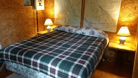 Cozy Cabin — image 2 of 4