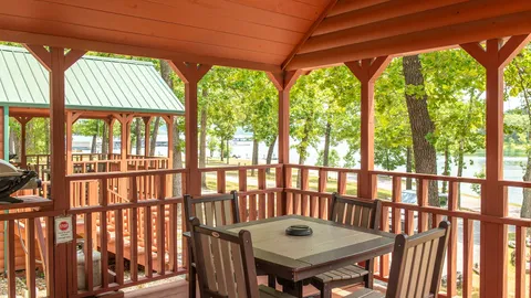King Cabin — image 7 of 7