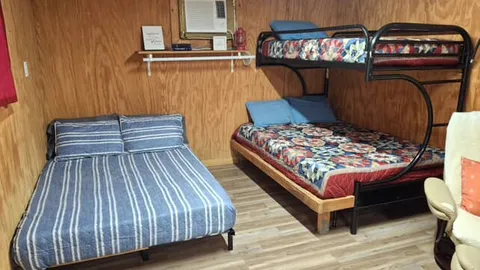 6 Person Private Bath + Kitchen Deluxe Cabin 2 — image 2 of 9