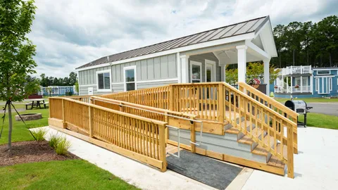 Carolina Cottage 1 Bedroom — image 2 of 11
