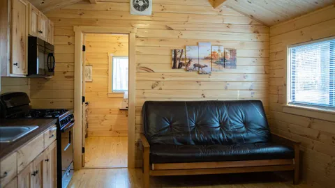 Log Cabin Vacation Rentals — image 11 of 11