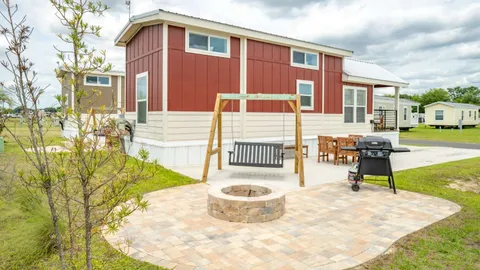 Standard Loft Cottage — image 2 of 12