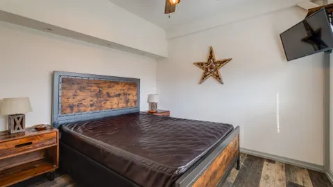 Premium Bunkhouse — image 1 of 7