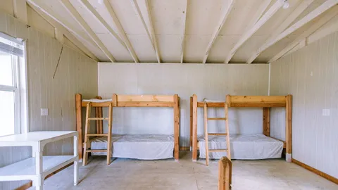Mini Cottage — image 2 of 9