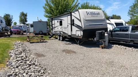 Premium Back-In 30/50 AMP RV Site — image 3 of 3