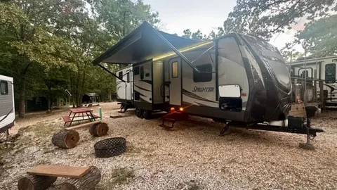 Jennings Camper — image 1 of 5
