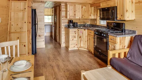 Hudson Valley Forest Cabin — image 11 of 11