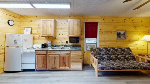 The Lodge — image 2 of 7
