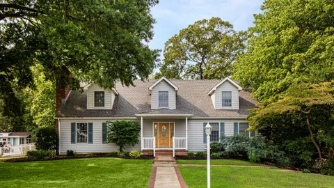 Rental House 4 Bedrooms — image 1 of 10