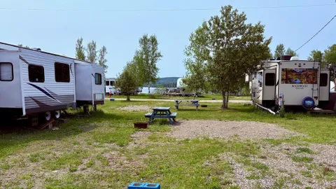 Back-in Full-Service Site (3 way) 30amp & Water & Sewer — image 1 of 4