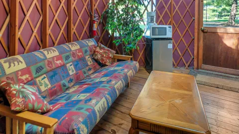 Glamper Yurt — image 6 of 6