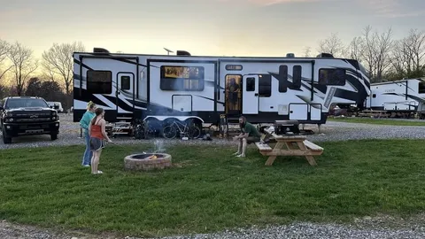 30/50 Amp Premium RV Site — image 1 of 24