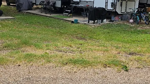 Premium 30/50 Amp RV Site — image 1 of 5