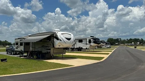 Premium Pull-Through RV Site — image 2 of 6