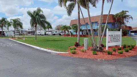 50 Amp Premium Pull Thru RV Site — image 21 of 21
