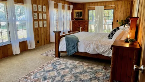 'The Lodge' Glamping Cabin - 2BR/2BA — image 22 of 22