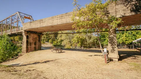 Off River Group Tent Sites — image 2 of 12