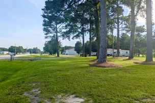 Eagle's Nest Campground – photo 3
