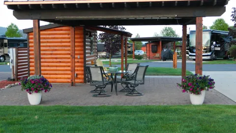 50 Amp Standard Pergola Full Hookup RV Site — image 2 of 8