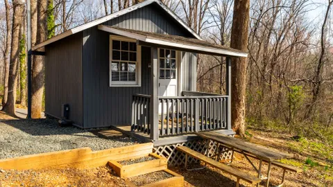Primitive Mtn View Cabin Full/Full — image 1 of 3