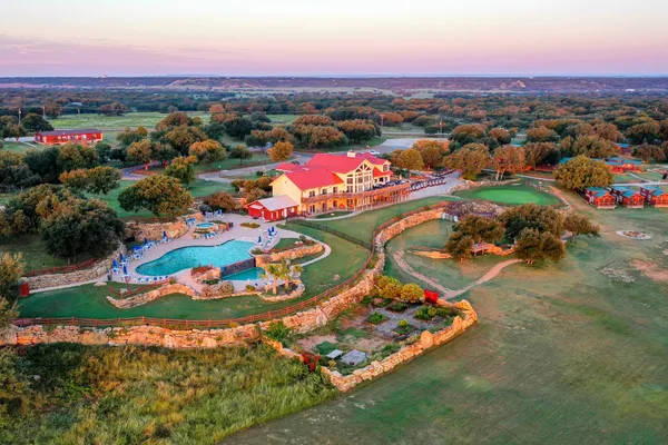 The Hideout Golf Club & Resort – photo 1