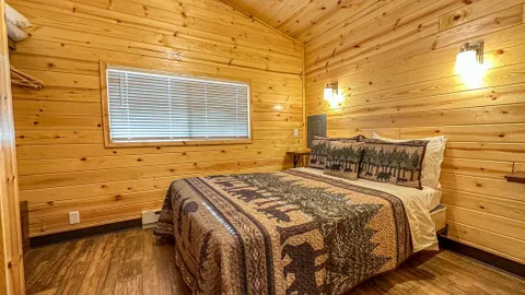 6 Person Cabin — image 2 of 9