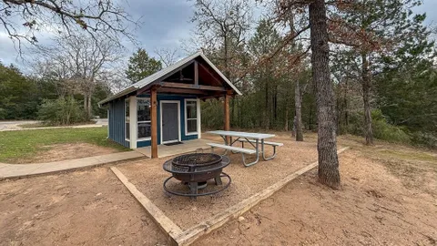 Cabin — image 1 of 3