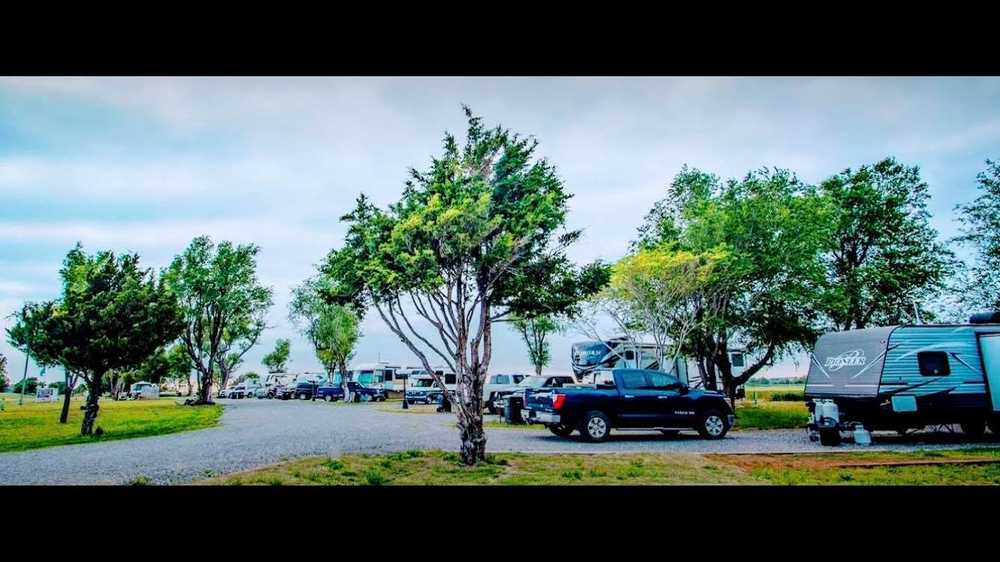 Territory Route 66 RV Park and Campgrounds Hinton, Oklahoma Campspot